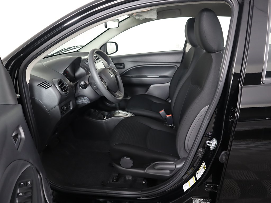 Vehicle image 25 of 39