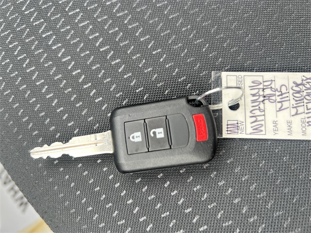Vehicle image 24 of 28