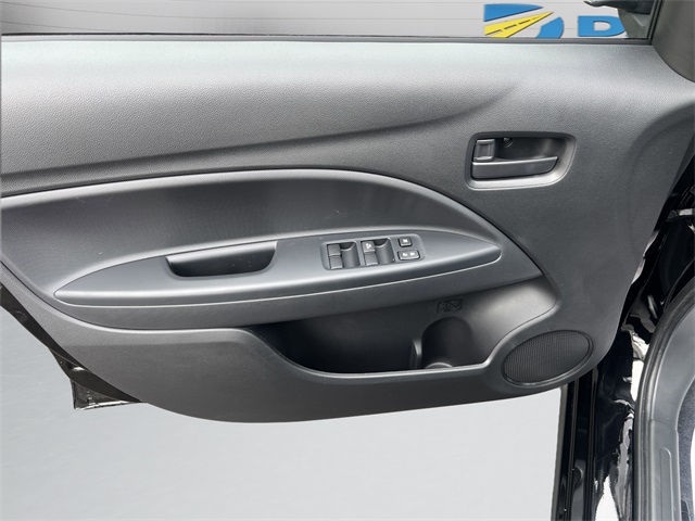 Vehicle image 22 of 28