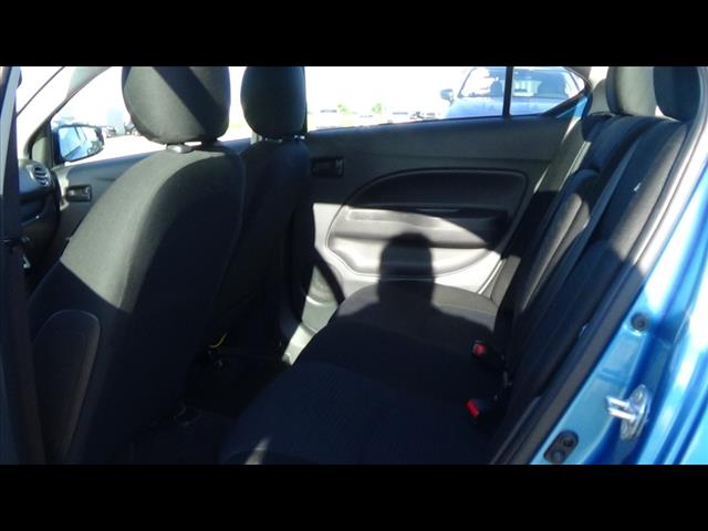 Vehicle image 11 of 25