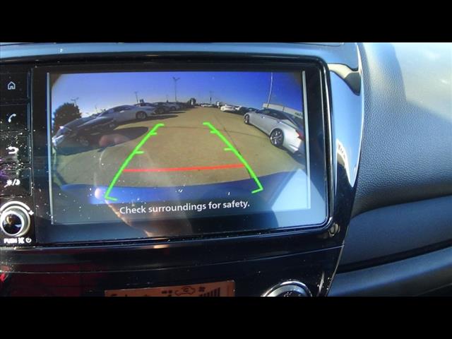 Vehicle image 18 of 25