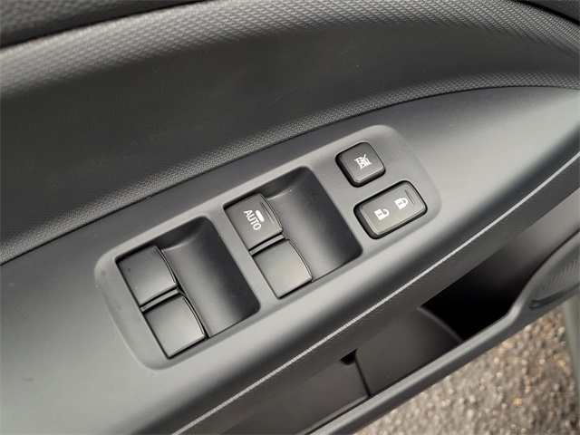 Vehicle image 13 of 22