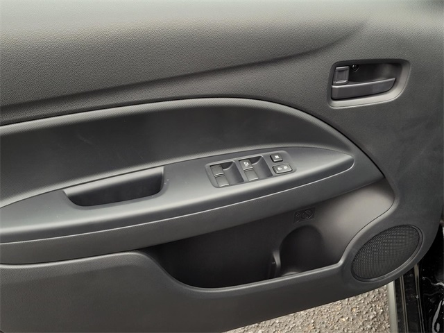Vehicle image 12 of 22