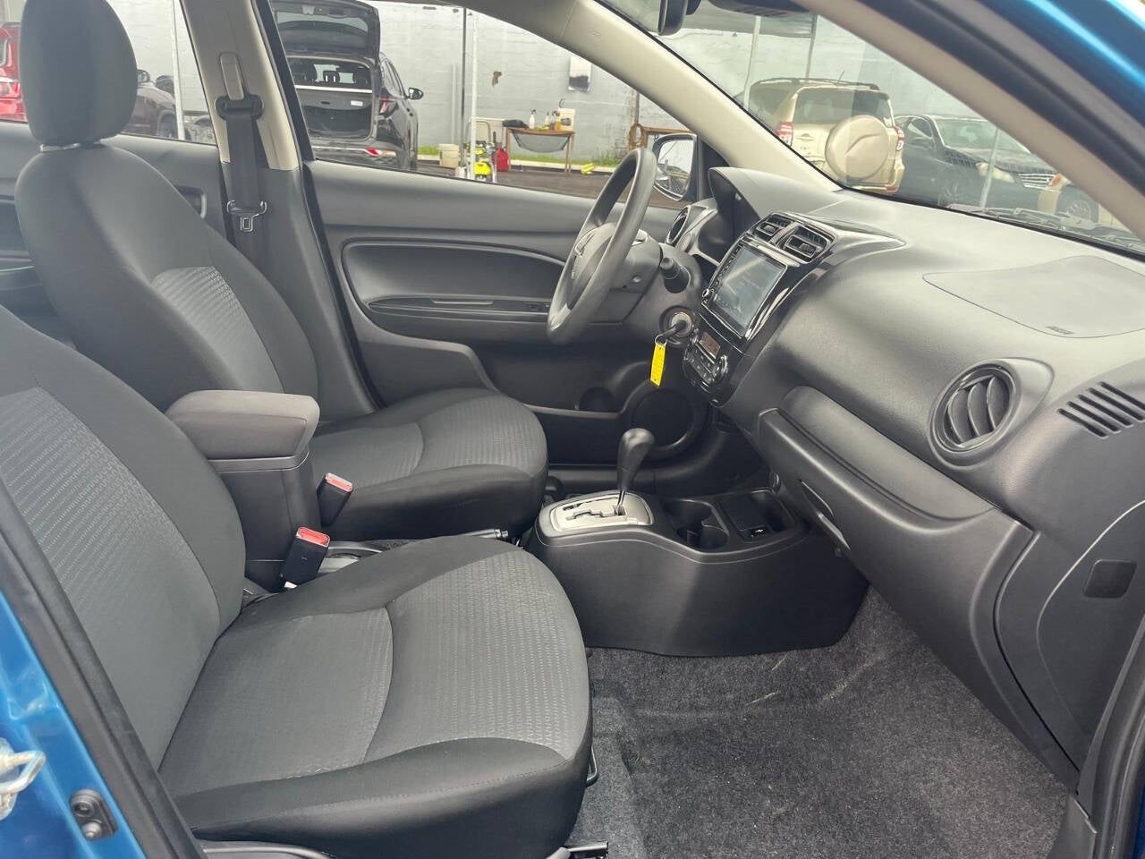 Vehicle image 26 of 45