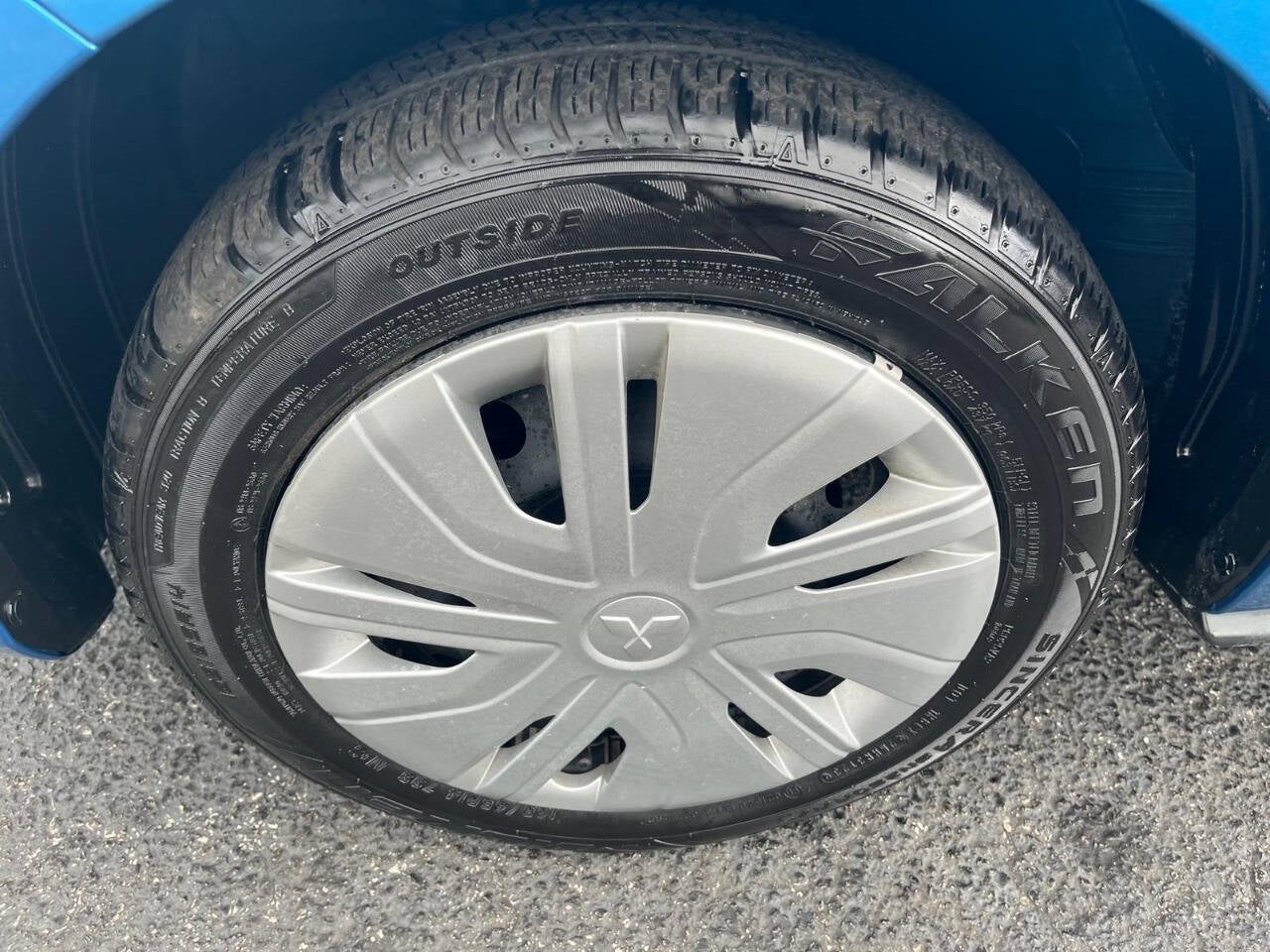 Vehicle image 29 of 45