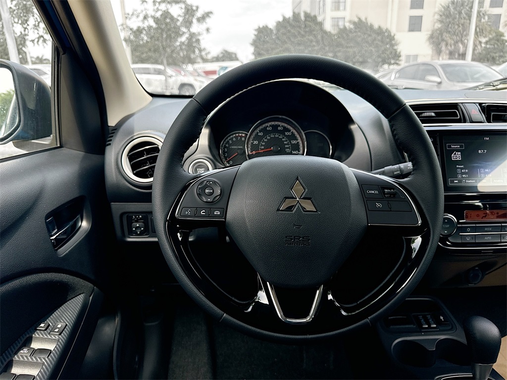 Vehicle image 19 of 30