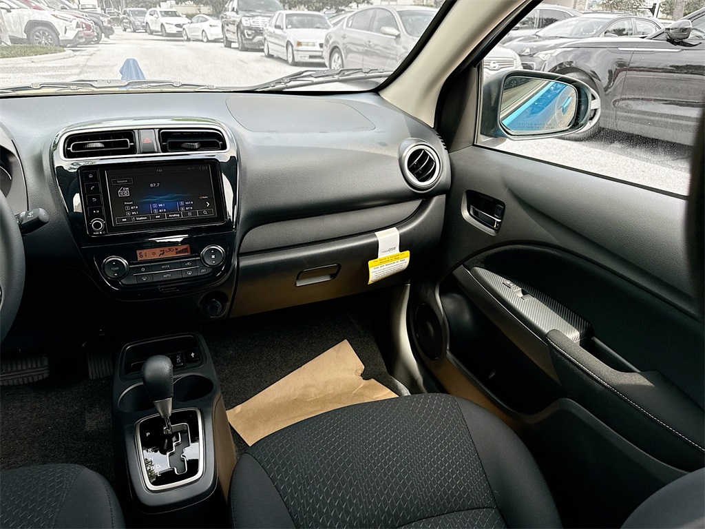 Vehicle image 18 of 30