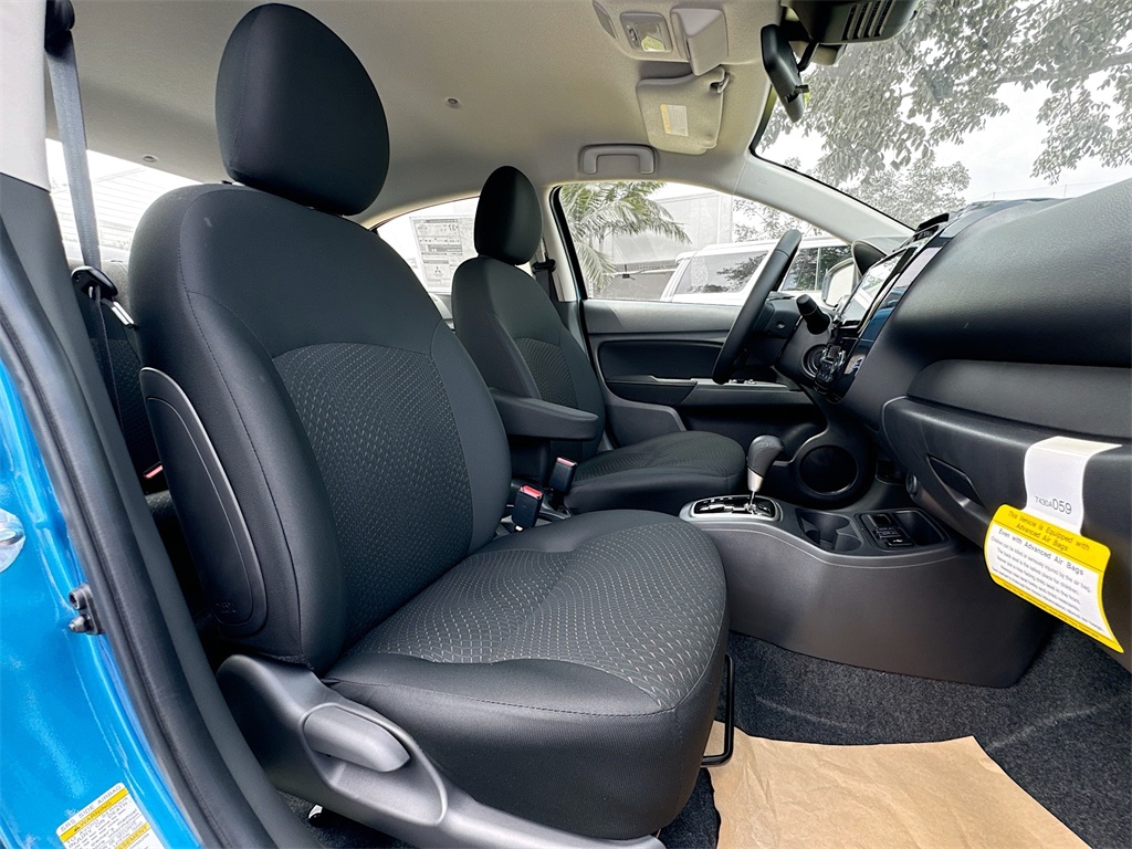 Vehicle image 15 of 30
