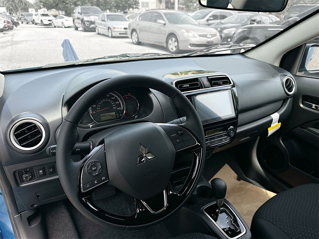 Vehicle image 17 of 30