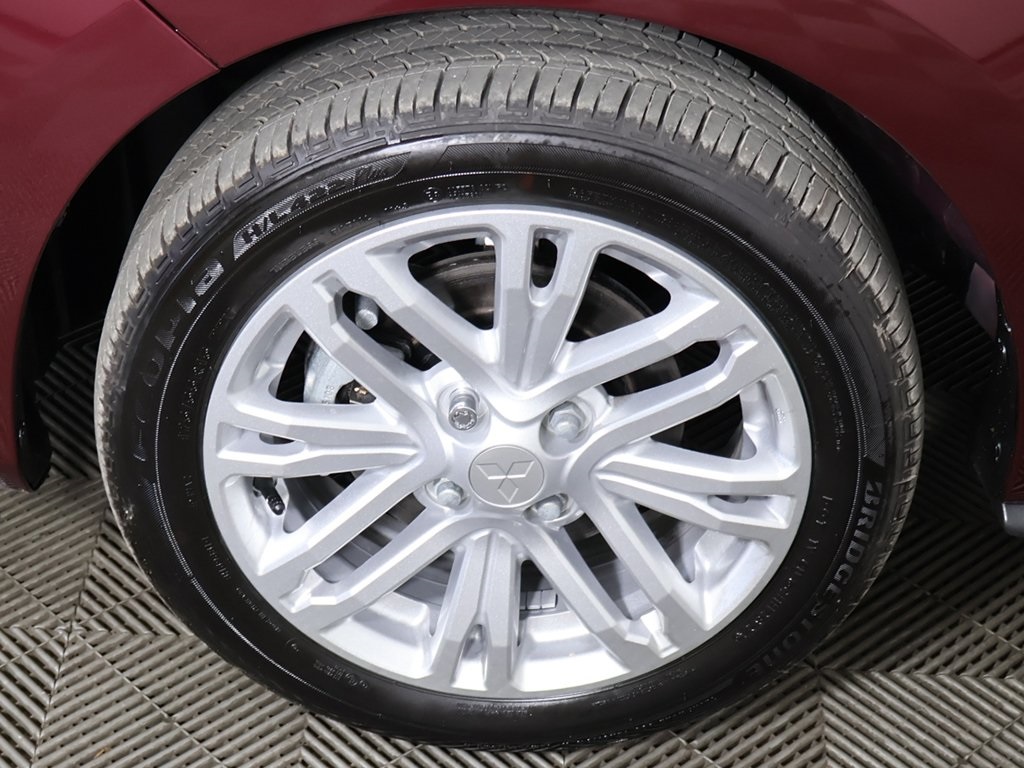 Vehicle image 16 of 55