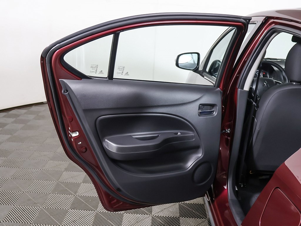Vehicle image 19 of 55