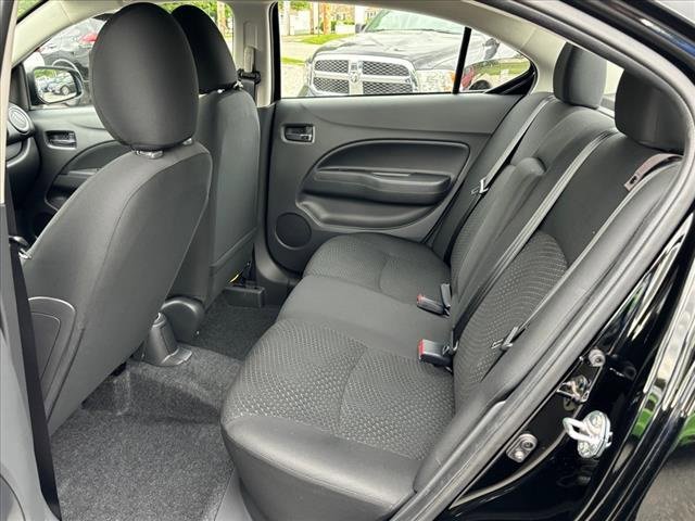 Vehicle image 13 of 18