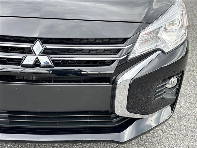 Vehicle image 8 of 18