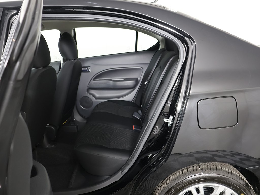 Vehicle image 29 of 40