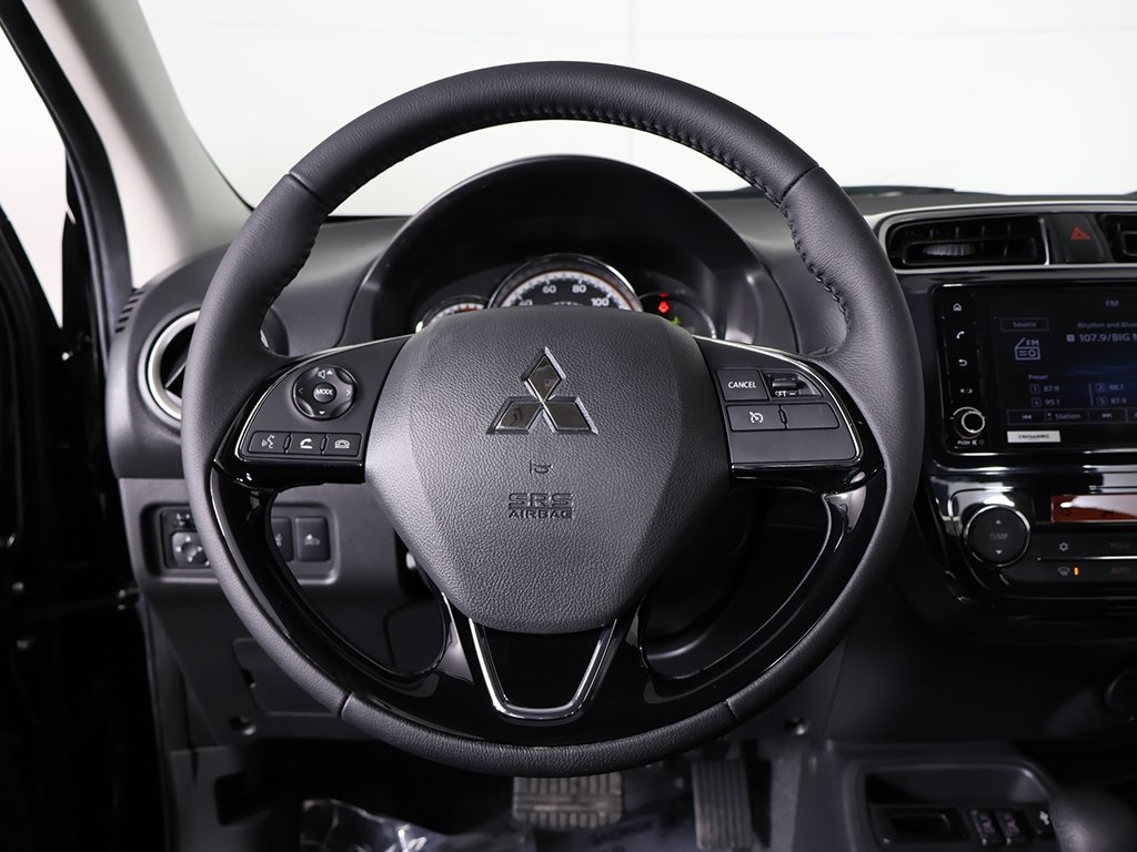 Vehicle image 35 of 40
