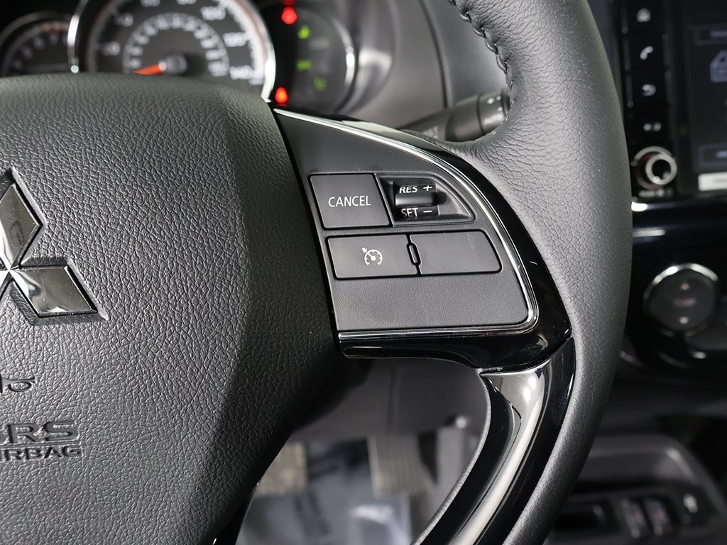 Vehicle image 38 of 40
