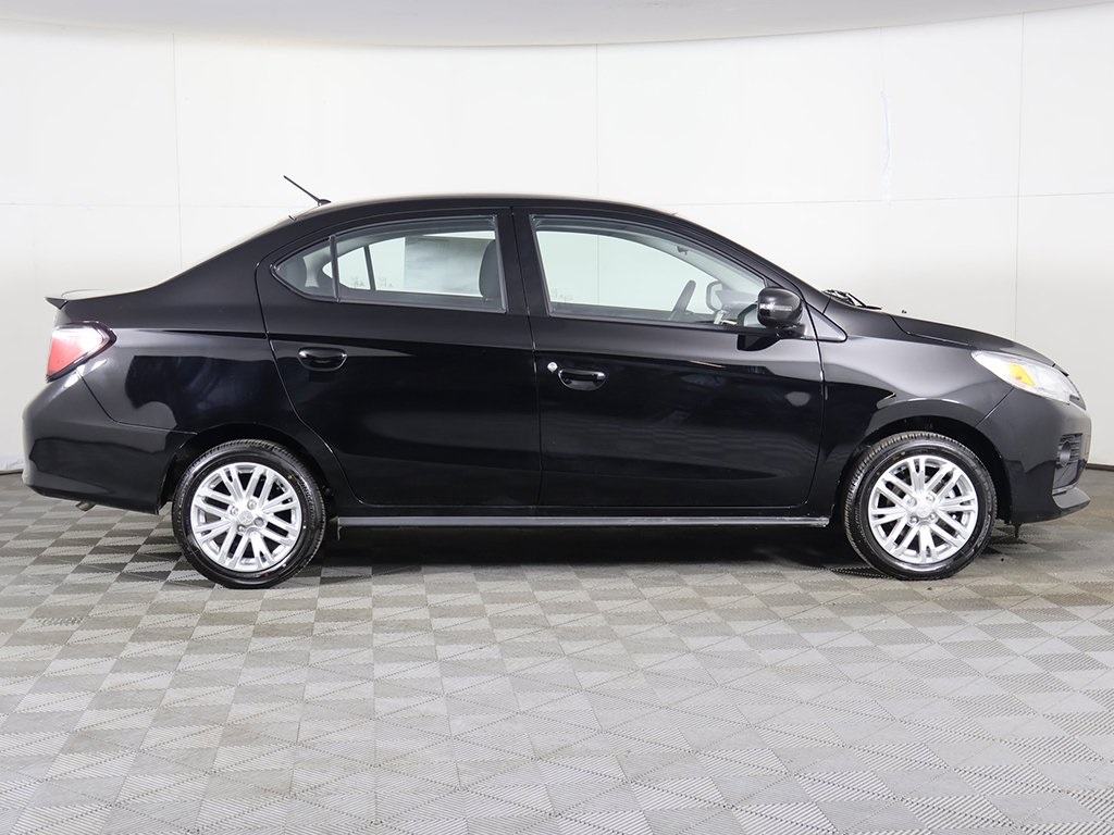 Vehicle image 6 of 40