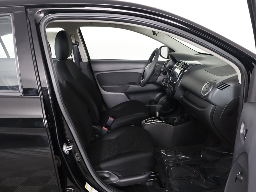 Vehicle image 28 of 40