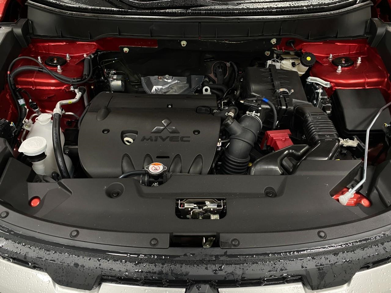 2024 Mitsubishi Outlander Sport ES Image 9 of 26