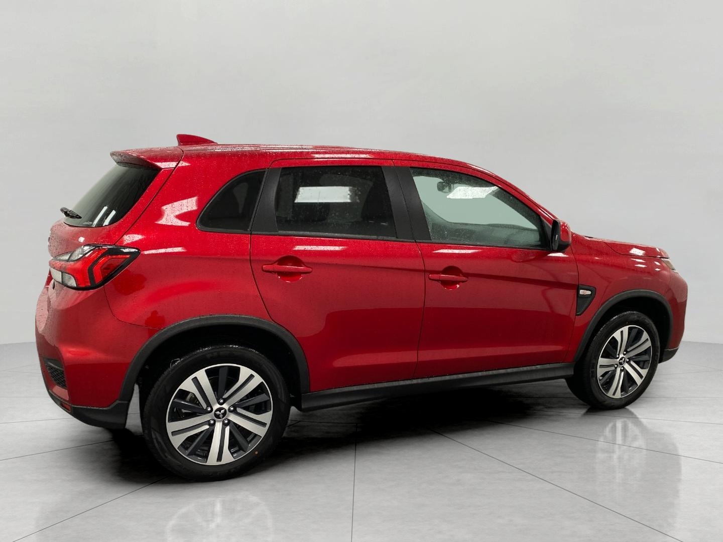 2024 Mitsubishi Outlander Sport ES Image 11 of 26
