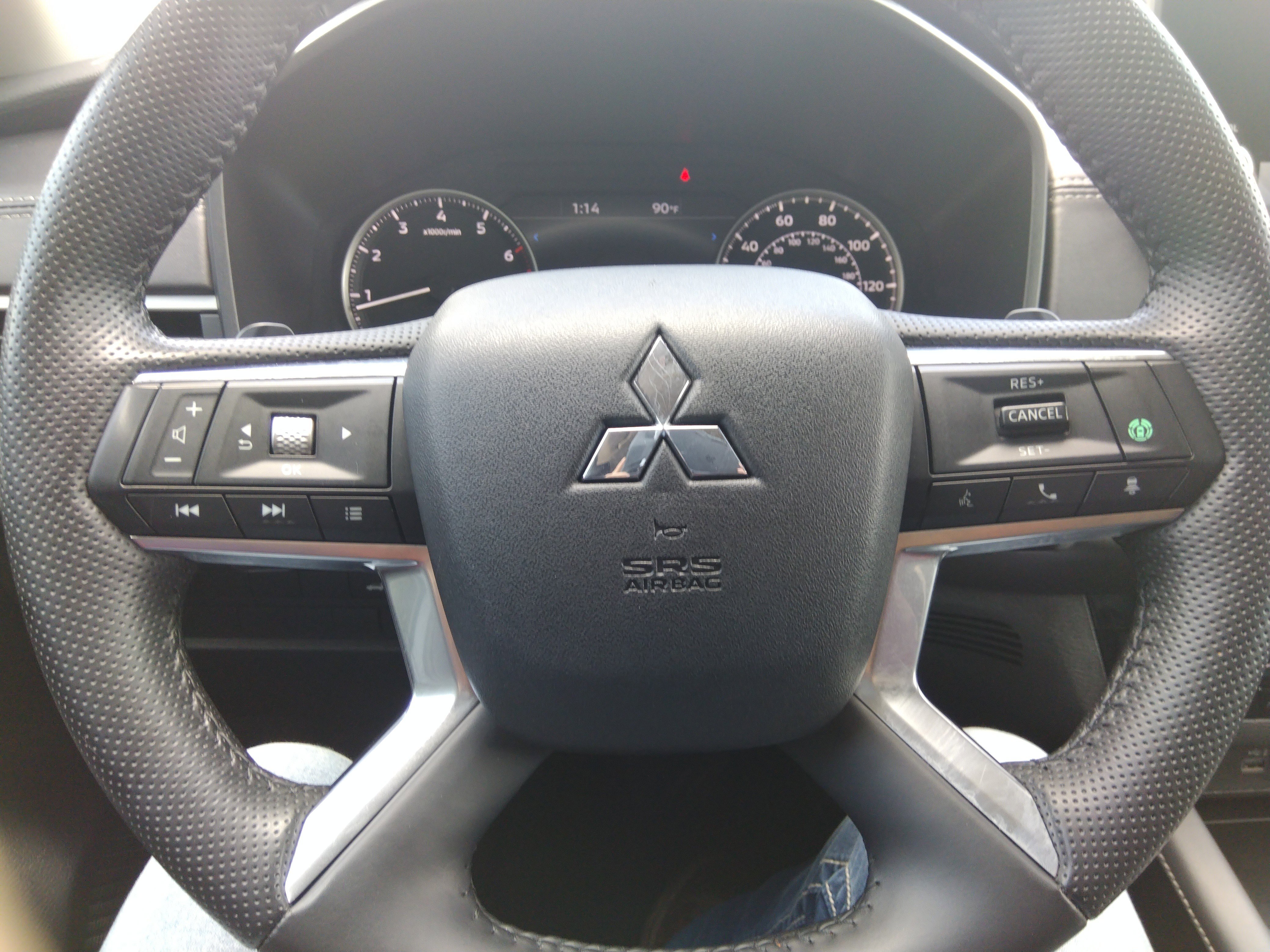 Vehicle image 16 of 25