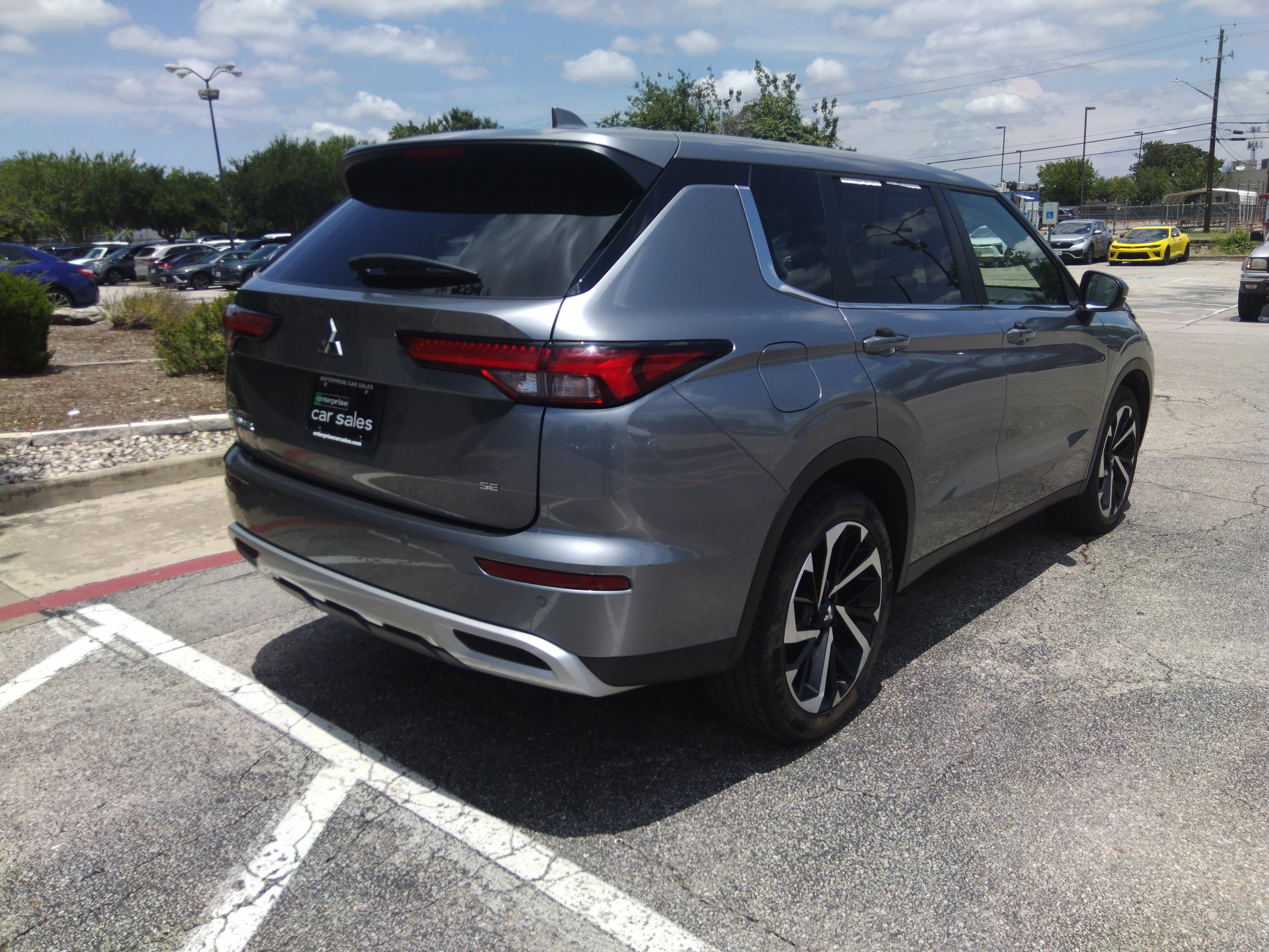 Vehicle image 5 of 25