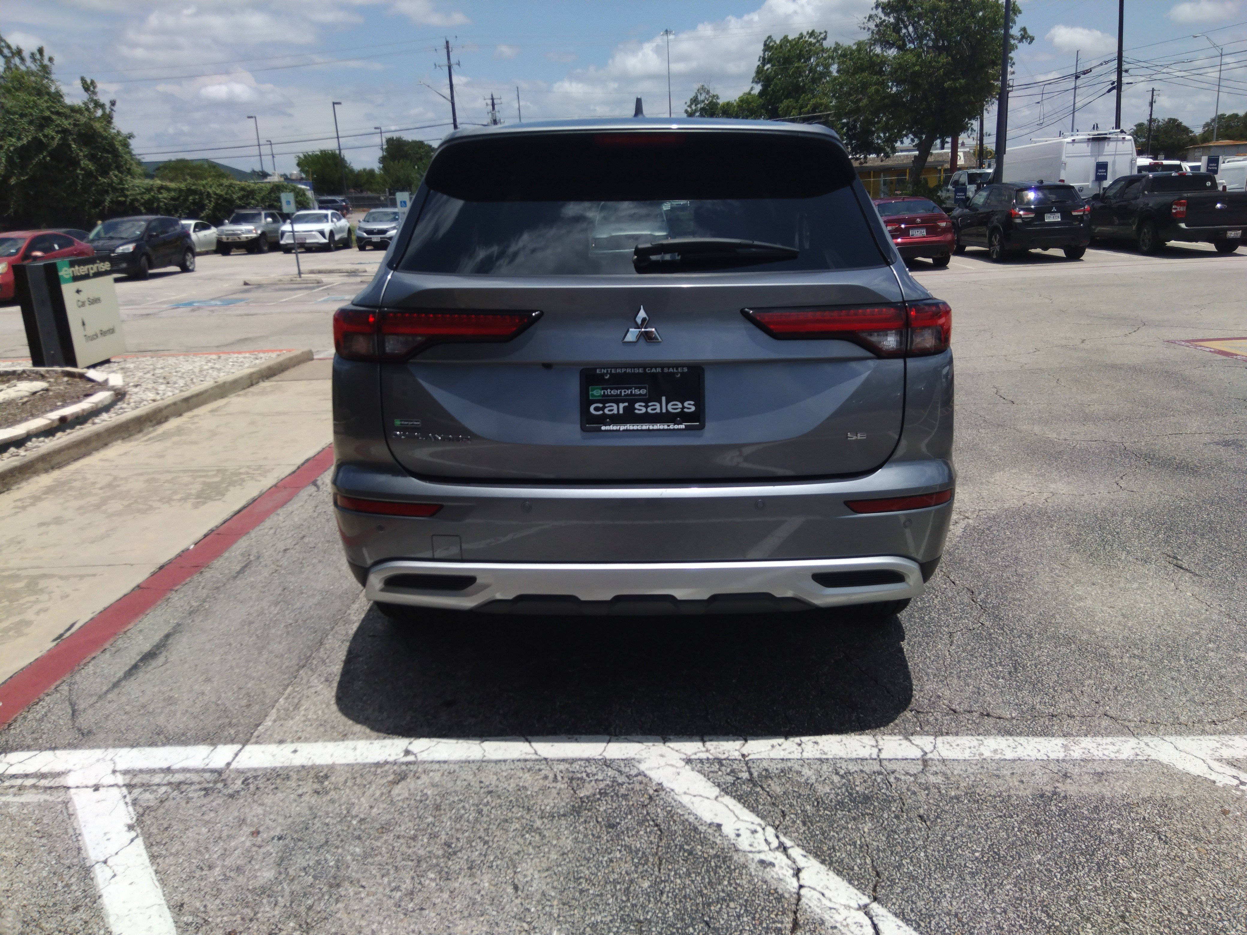 Vehicle image 6 of 25