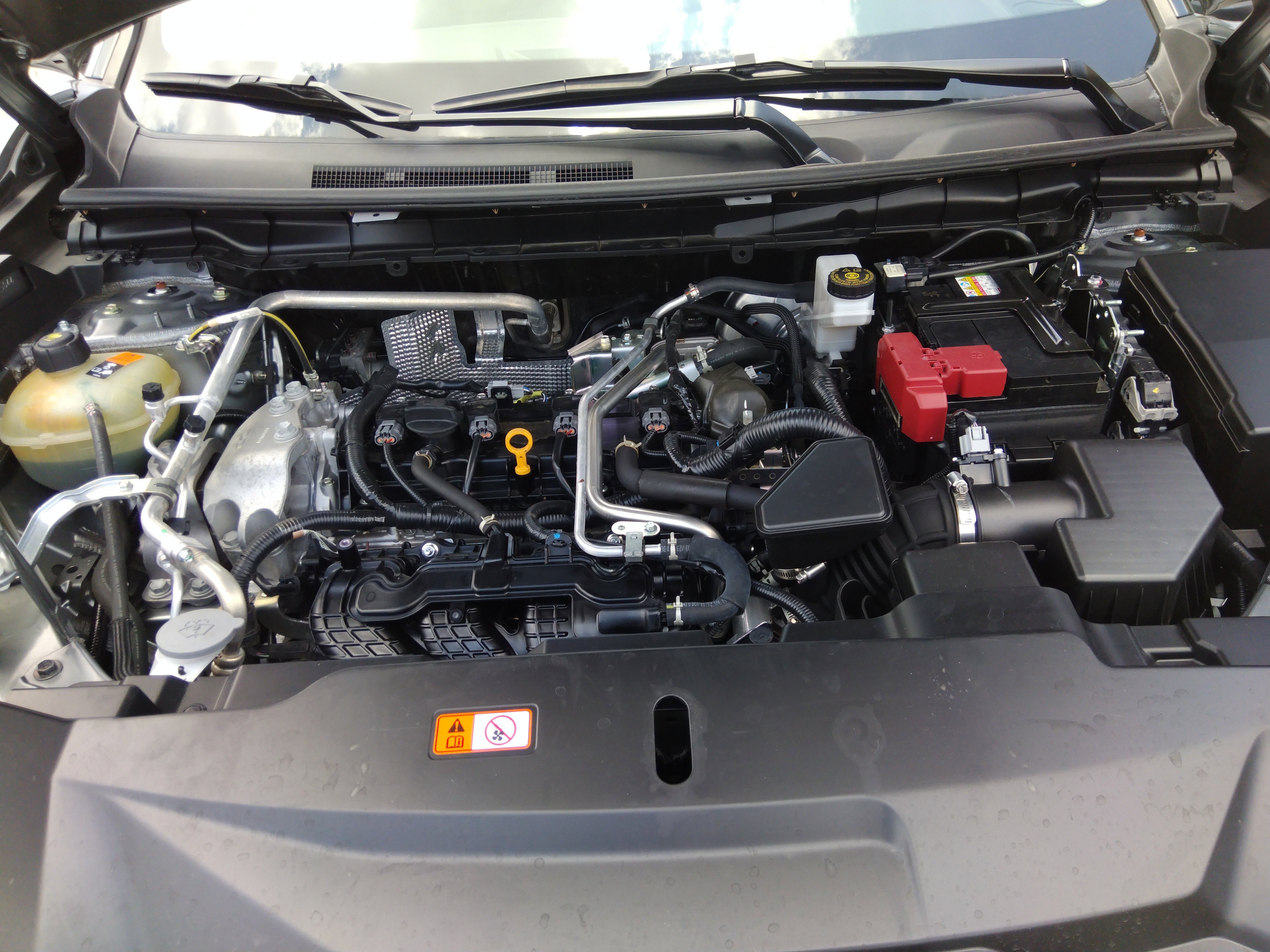Vehicle image 14 of 25
