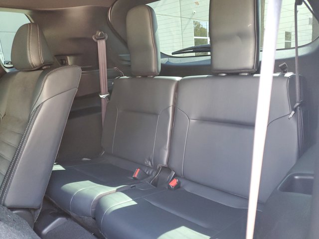 Vehicle image 11 of 31