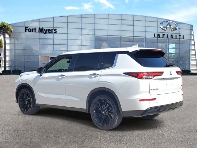 Vehicle image 4 of 31