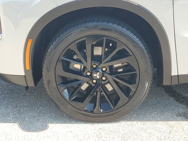 Vehicle image 5 of 31