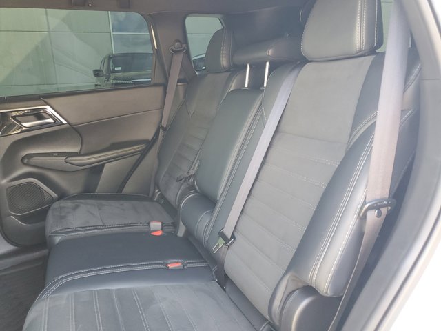 Vehicle image 12 of 31