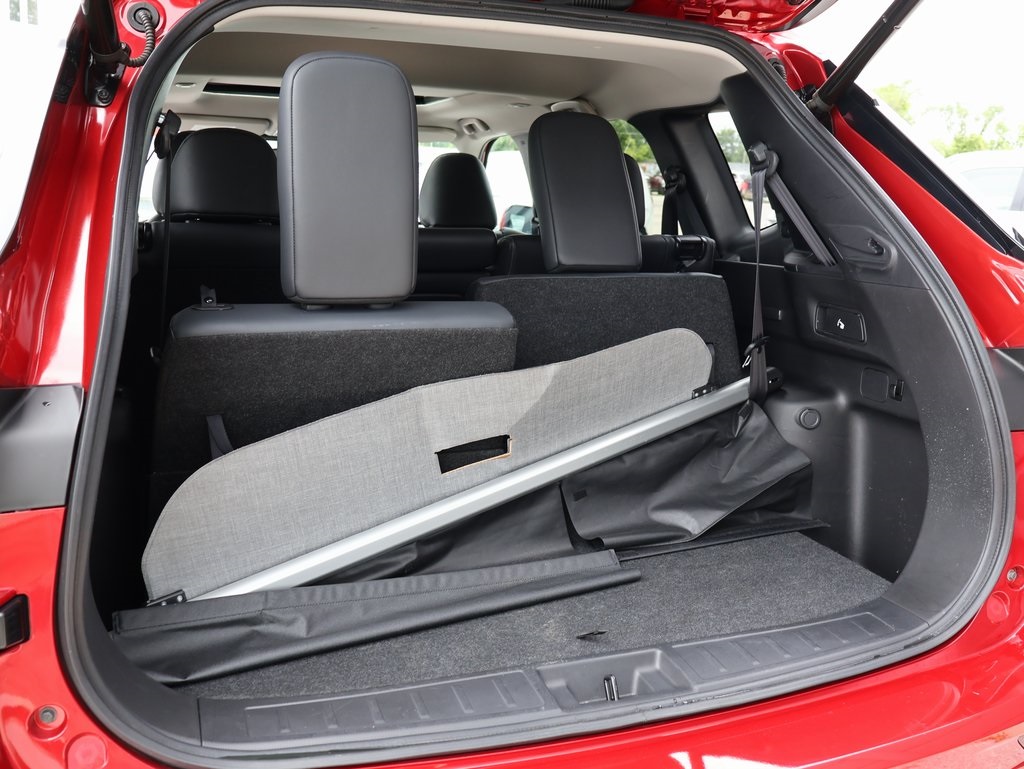 Vehicle image 15 of 41