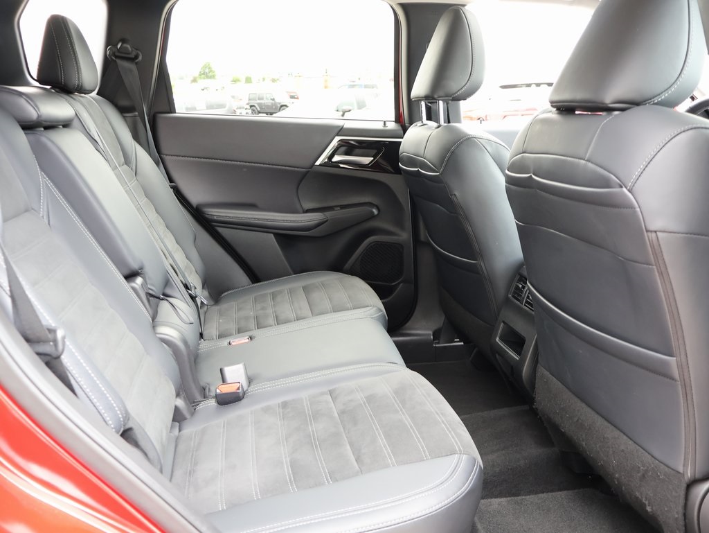 Vehicle image 12 of 41