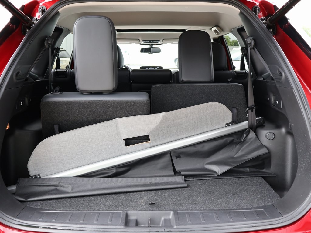 Vehicle image 14 of 41