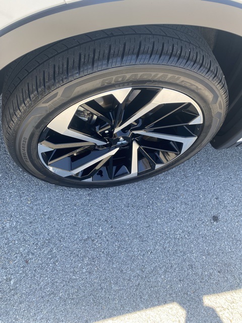 Vehicle image 12 of 30