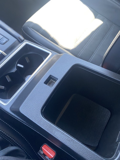 Vehicle image 24 of 30