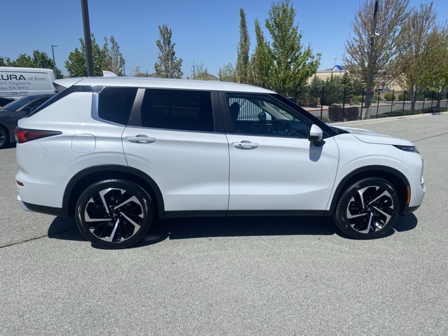 Vehicle image 4 of 30