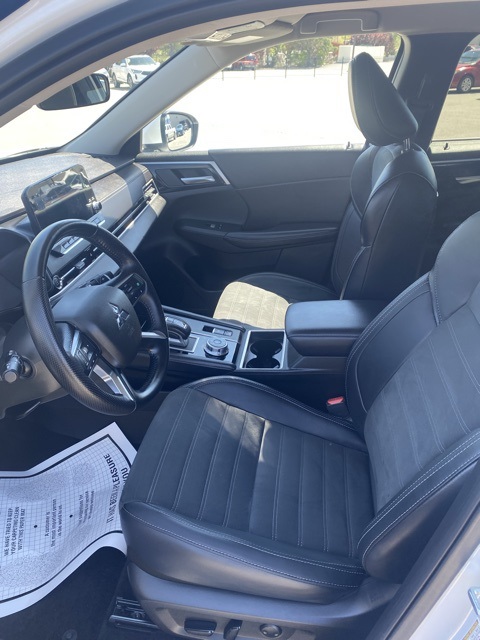 Vehicle image 11 of 30