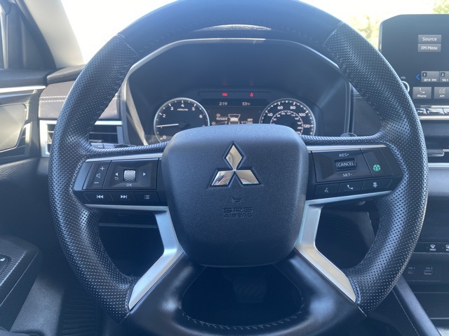 Vehicle image 25 of 30
