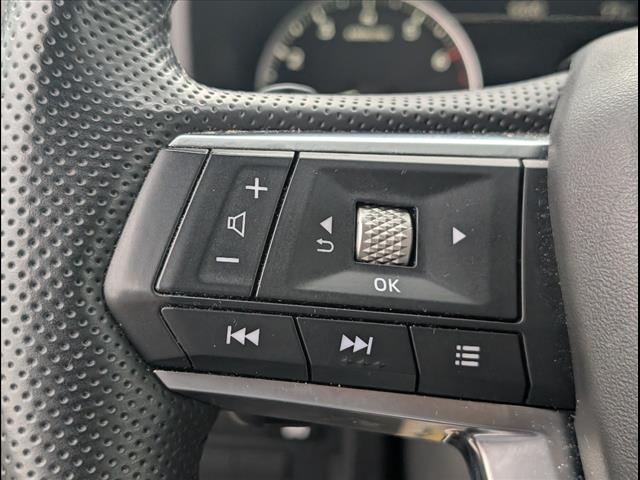 Vehicle image 24 of 35