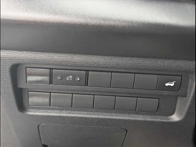 Vehicle image 29 of 35