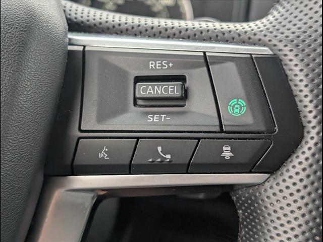 Vehicle image 34 of 35