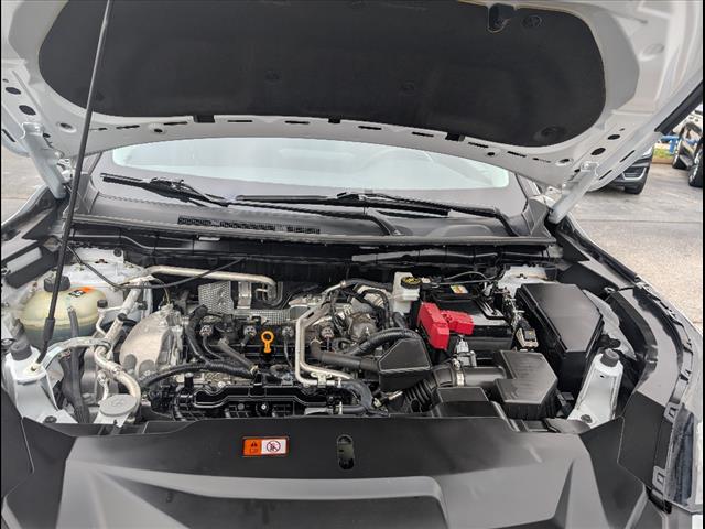 Vehicle image 10 of 35