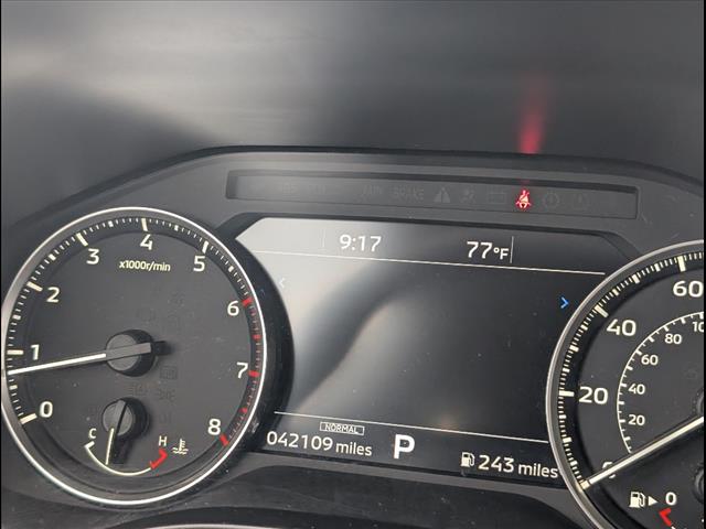 Vehicle image 17 of 35