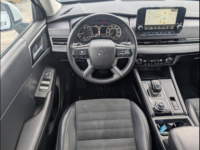Vehicle image 16 of 35