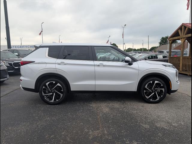 Vehicle image 5 of 35
