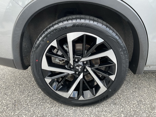 Vehicle image 7 of 26