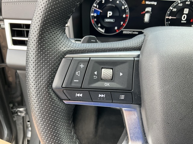 Vehicle image 22 of 26