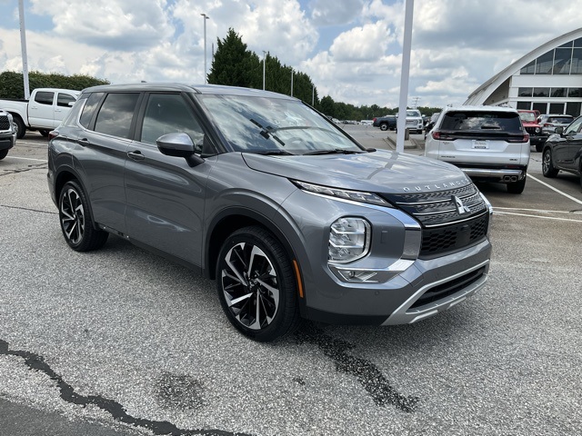 Vehicle image 3 of 26